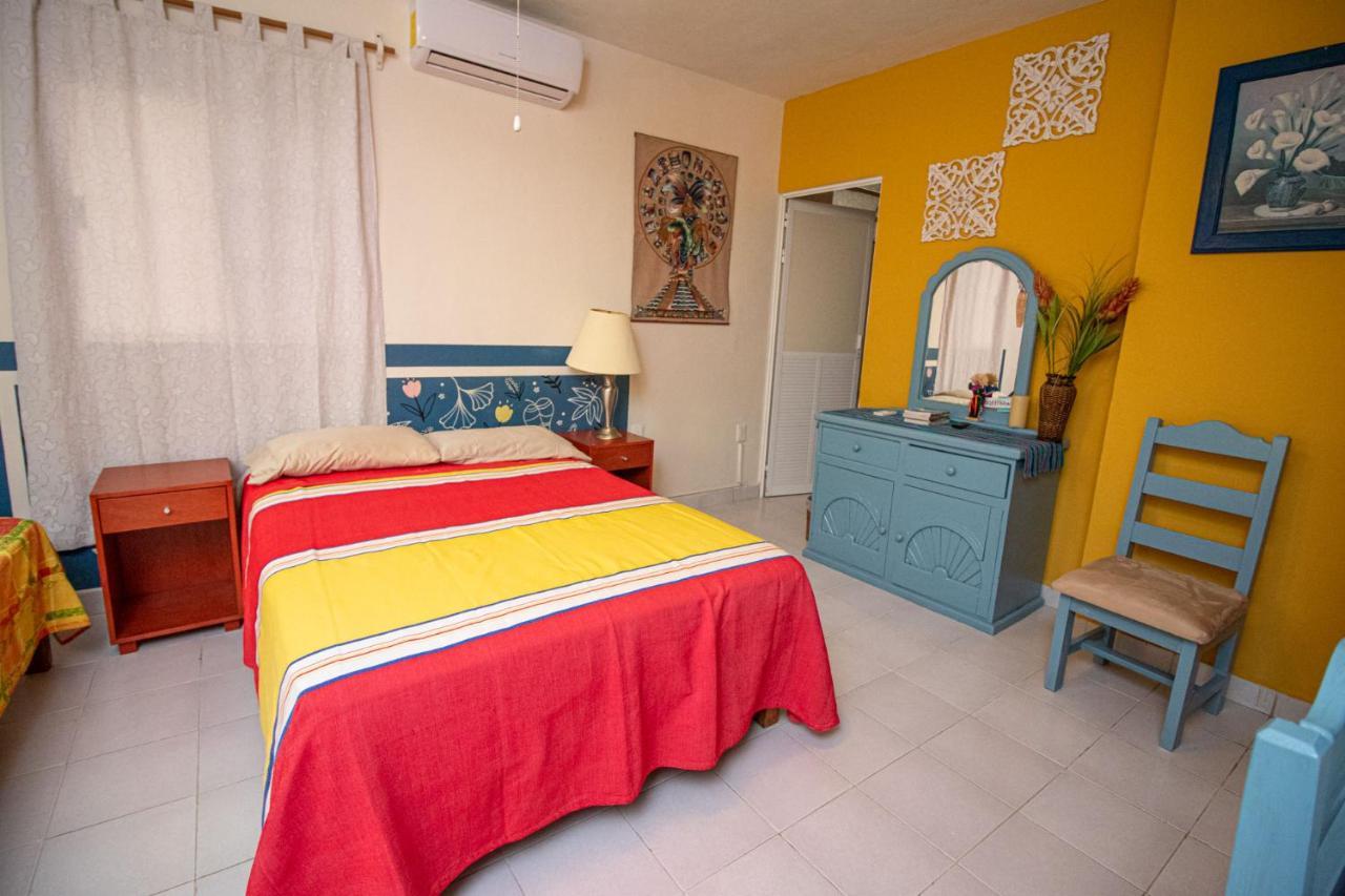 Hotel La Casa Del Almendro Playa del Carmen Exterior foto