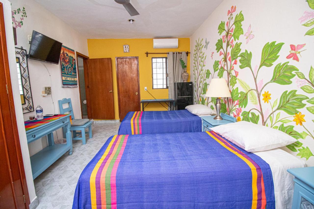 Hotel La Casa Del Almendro Playa del Carmen Exterior foto